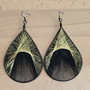 Elegant Black and Gold Teardrop String Wrapped Earrings